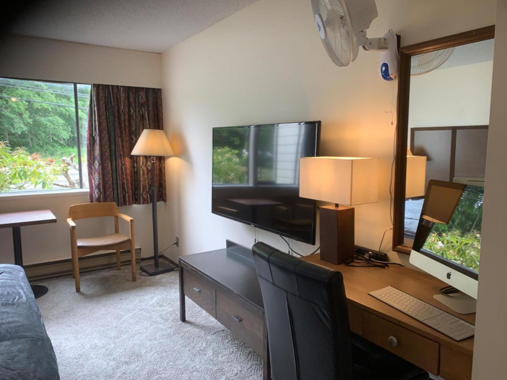 Providence Place Inn Port Hardy Extérieur photo