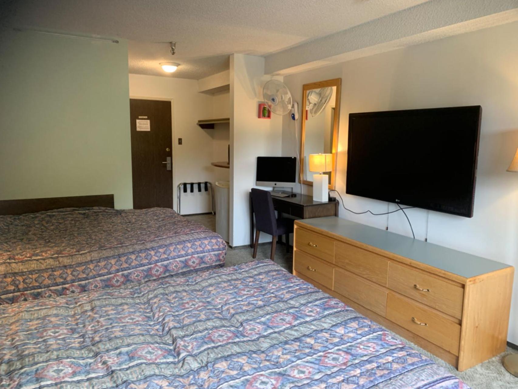 Providence Place Inn Port Hardy Extérieur photo