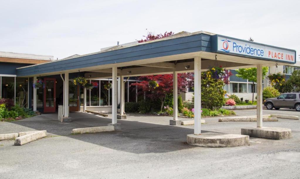 Providence Place Inn Port Hardy Extérieur photo
