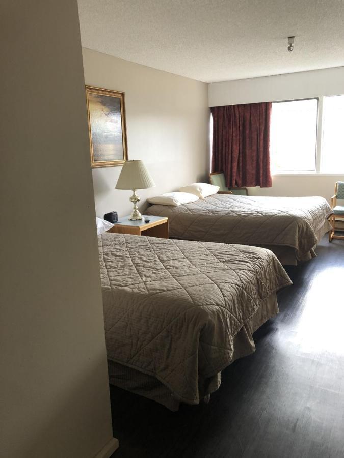 Providence Place Inn Port Hardy Extérieur photo